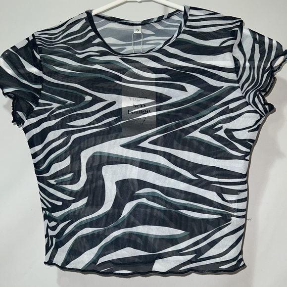 Multi-Colored Zebra Mesh Crop-Top. Petite (s) - Picture 5 of 10